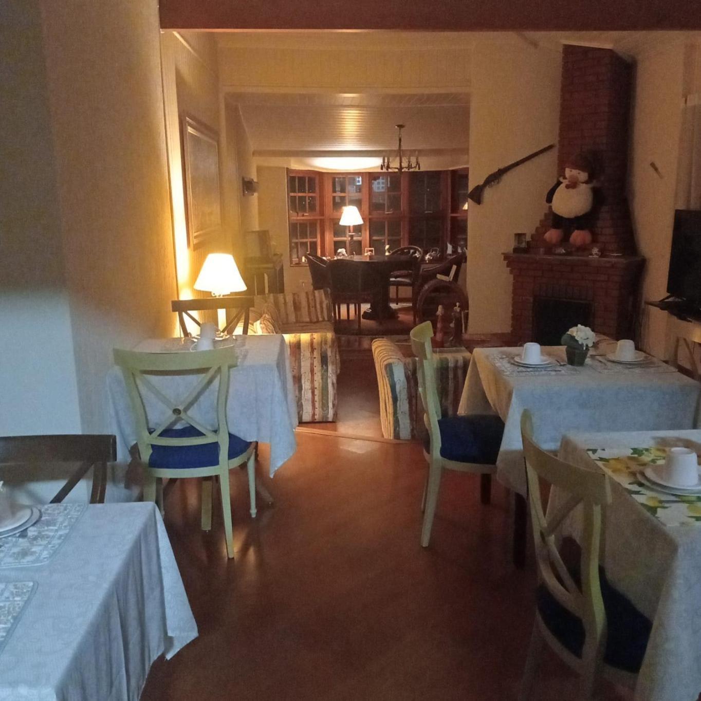 Acomodação com café da manhã  Recanto Due Fratelli Campos do Jordão